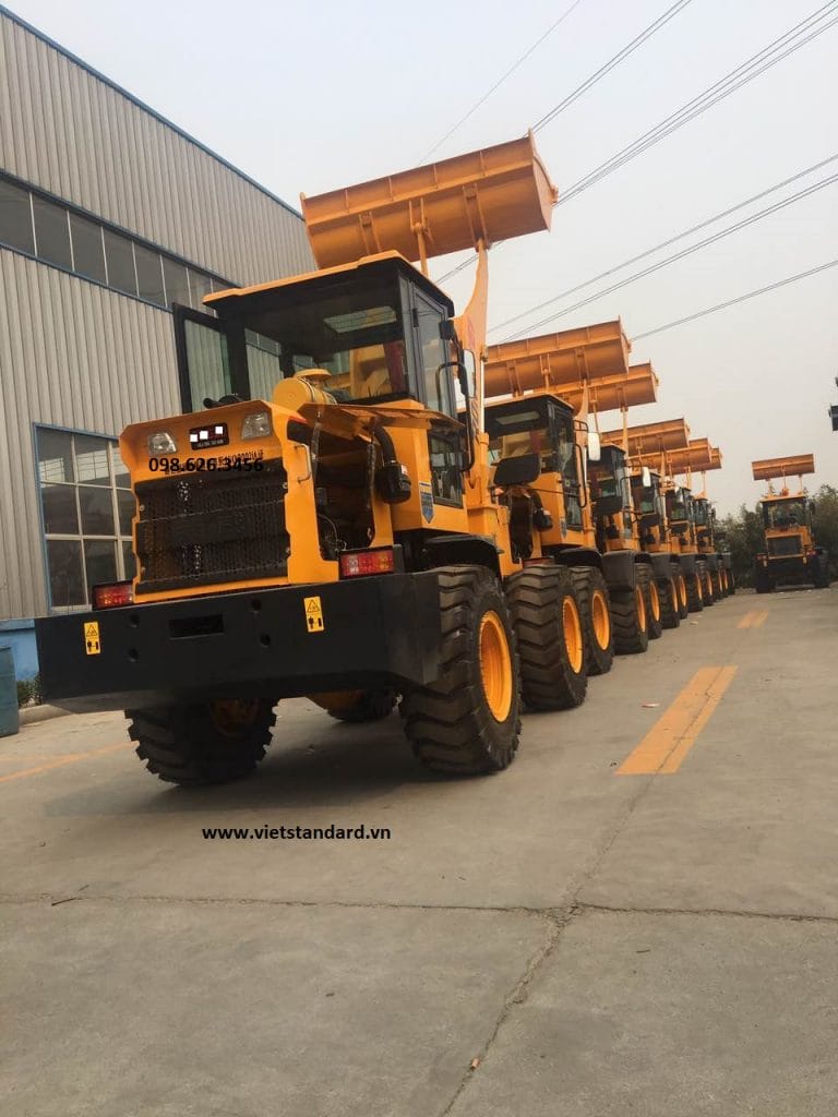 Xúc lật nhỏ 930E