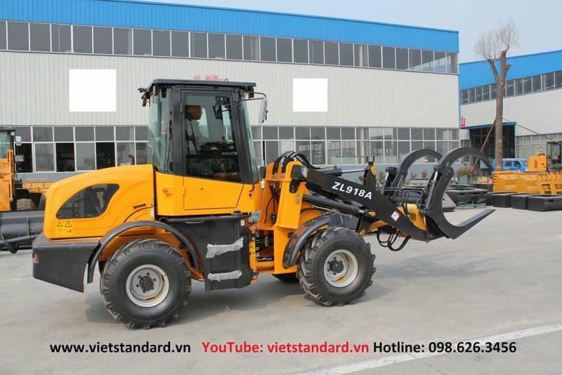 Xúc lật gắp gỗ 918LF