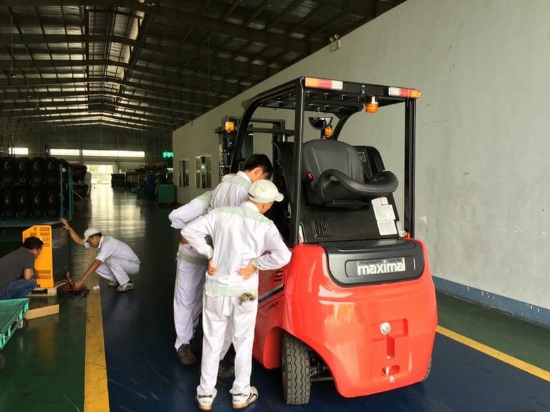 Xe nâng điện ngồi lái 4 bánh Maximal