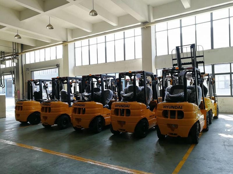 xe nâng hàng Maximal