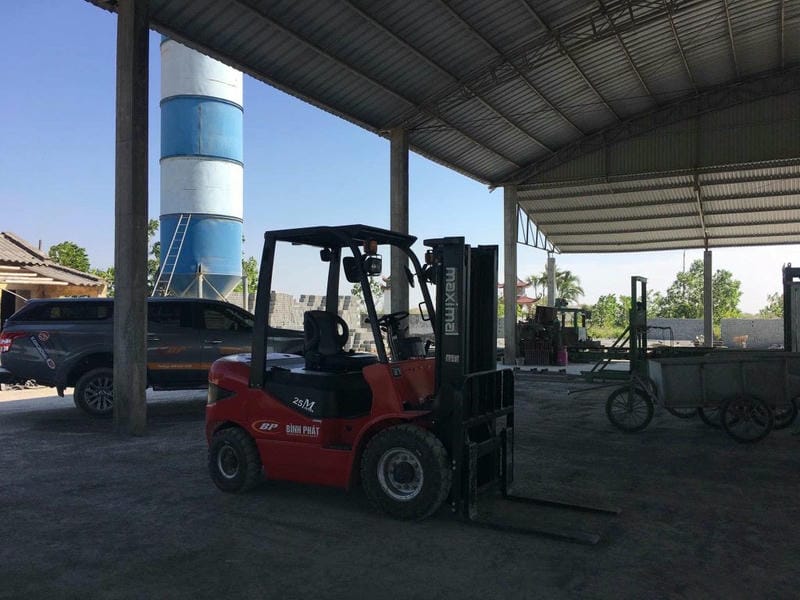 xe nâng dầu Maximal