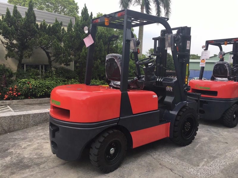 Xe nâng dầu Tailift