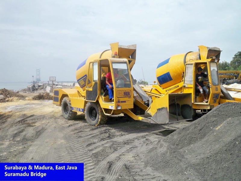 Xe trộn tự nạp liệu Carmix 2.5TT