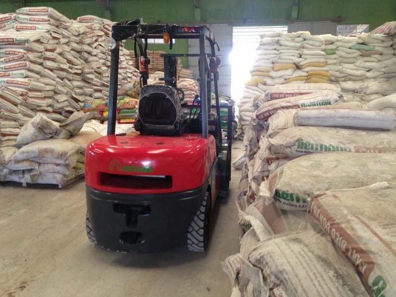 Xe nâng dầu diesel Artison