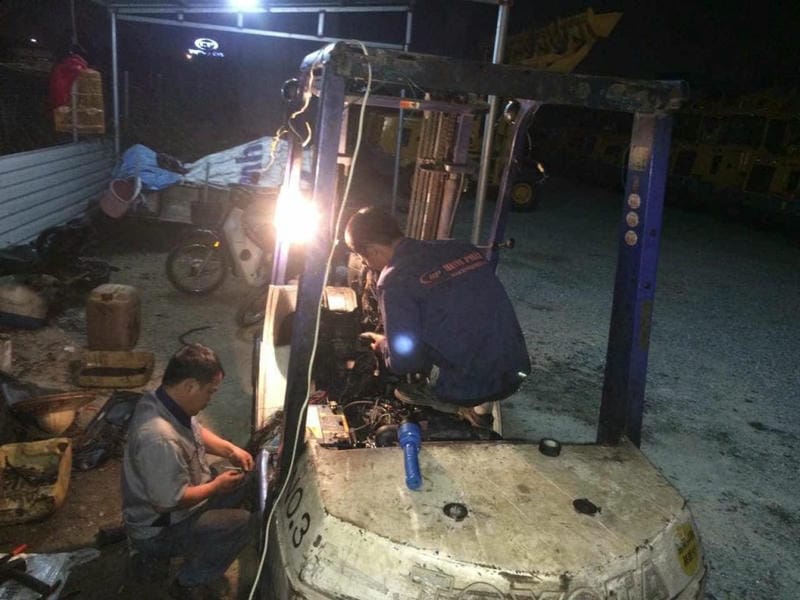 Sửa chữa xe nâng TOYOTA