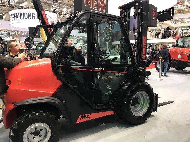 Xe nâng hàng Manitou