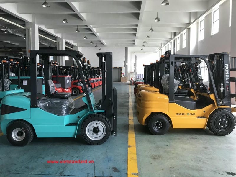 Xe nâng Hyundai lắp OEM tại nhà máy Maximal