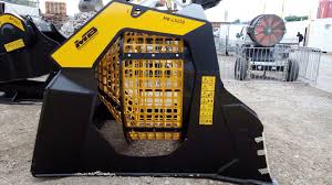 Gầu sàng vật liệu MB lắp trên xúc đào