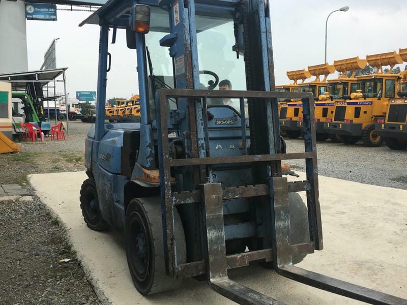 Sửa chữa xe nâng hàng Mitsubishi