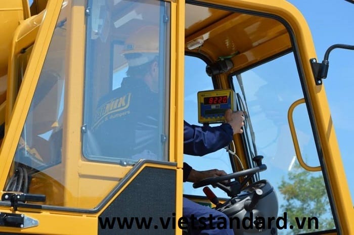 Cabin xe trộn tự hành Carmix 2.5TT