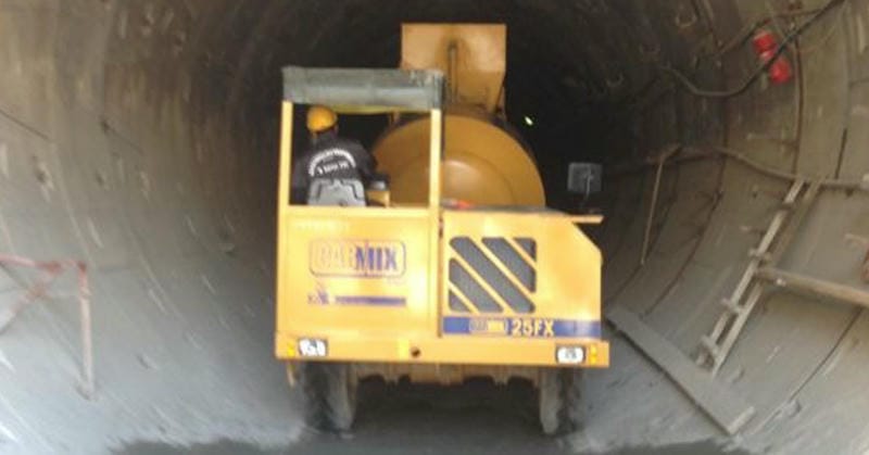 Xe trộn bê tông tự hành Carmix 25FX