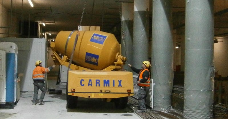 Xe trộn bê tông tự hành Carmix 5.5XL