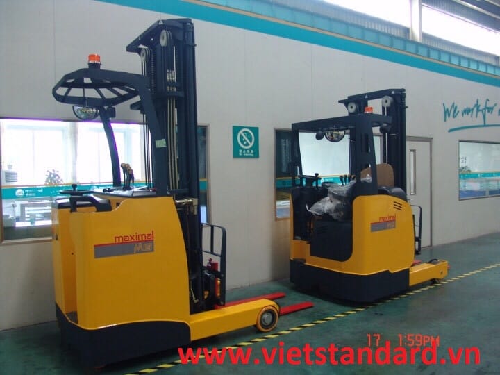 Xe điện đứng lái Maximal Reach Truck M15