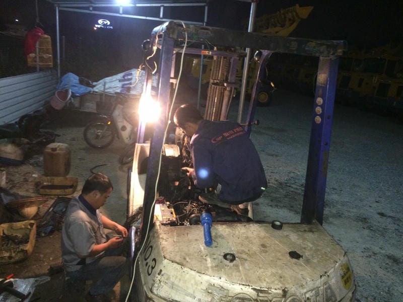 Sửa chữa xe nâng TOYOTA