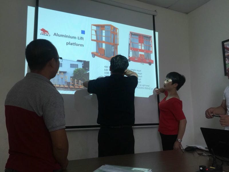 Đào tạo xe nâng người Niuli