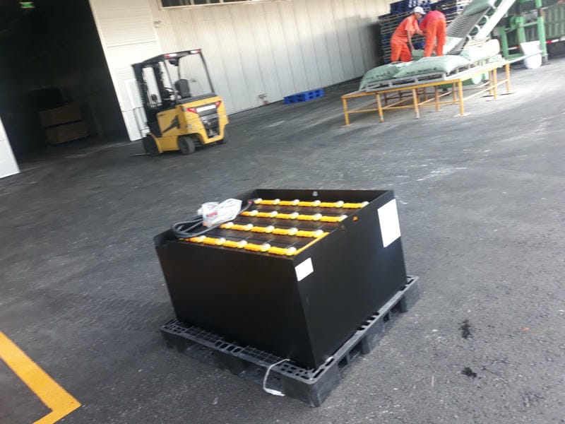 ắc quy xe nâng ROCKET