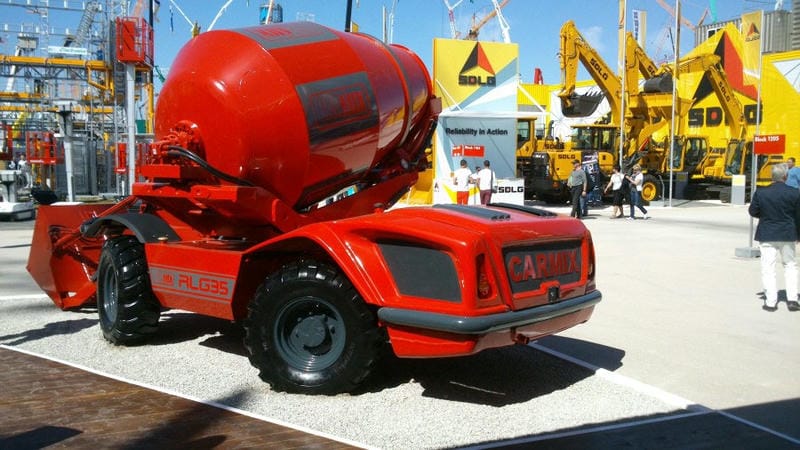 Xe trộn bê tông tự hành Carmix RLG35