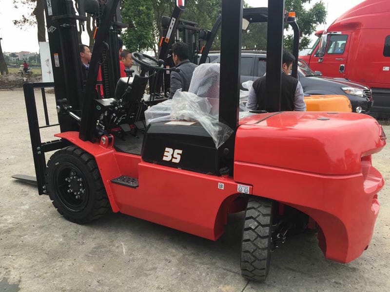 Xe nâng dầu 3,5 tấn Hangcha