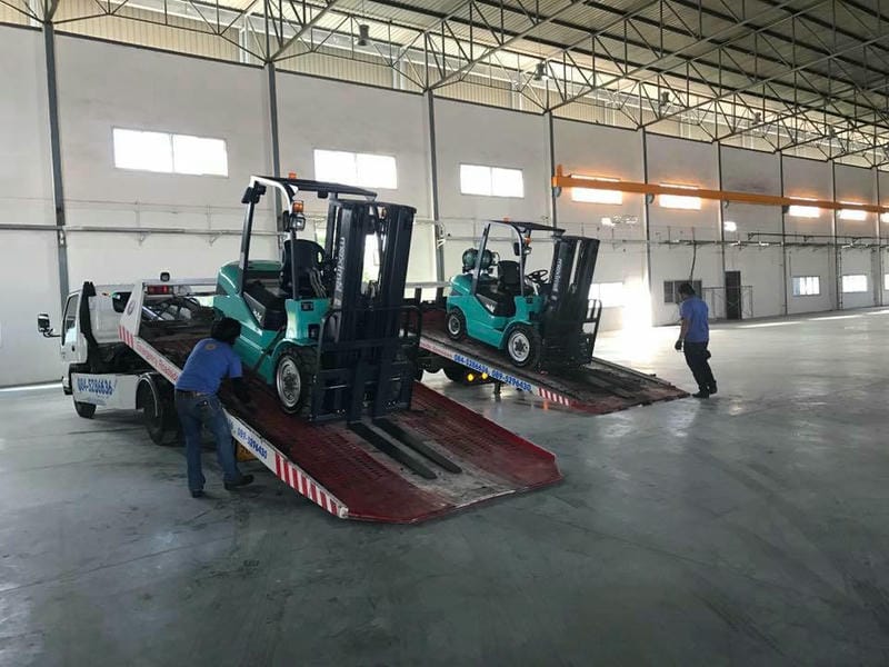 Xe nâng LPG Maximal tại nhà máy thực phẩm