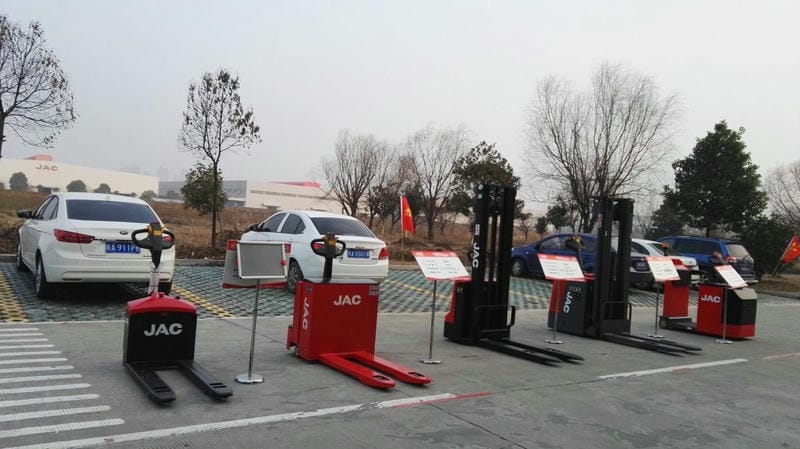 Xe nâng stacker JAC