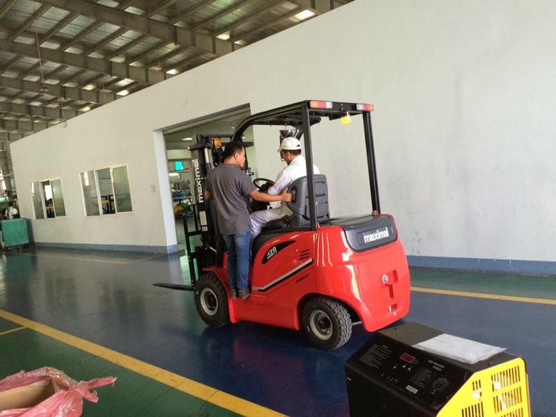 Xe nâng điện Maximal FB20