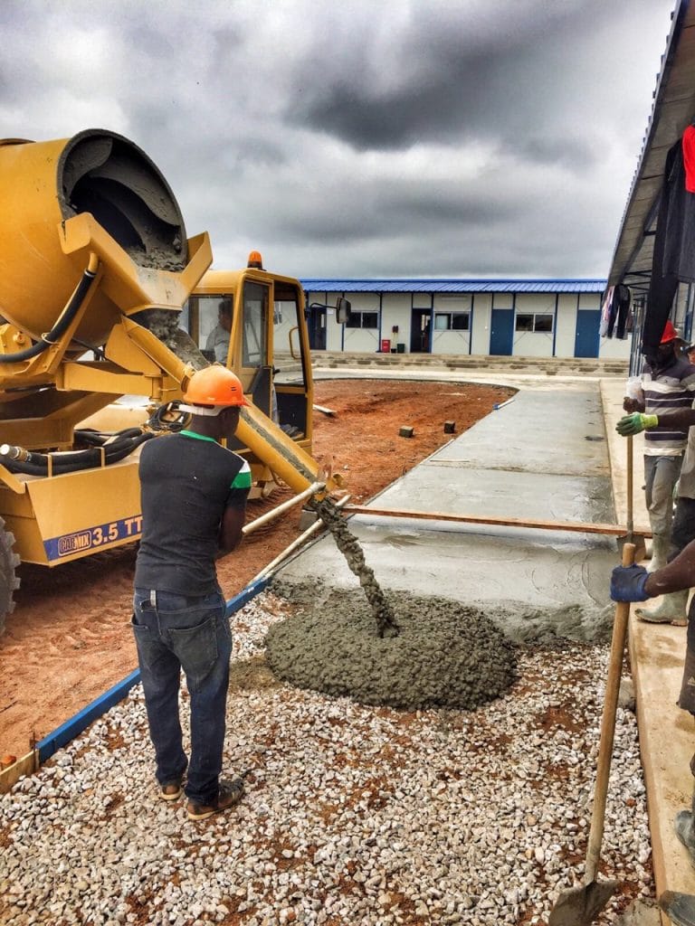 Xe trộn bê tông tự hành CARMIX 3.5 TT