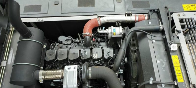 Động cơ CUMINNS xúc đào Zoomlion