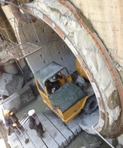 Xe trộn bê tông CARMIX thi công hầm