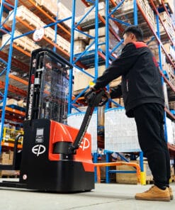 Xe nâng điện Stacker ES16-16WA