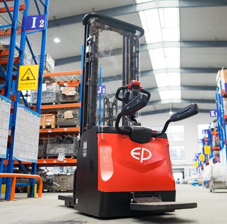 Xe nâng đứng lái EP ES16-RS