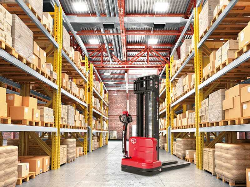 Xe nâng điện dắt bộ 2 