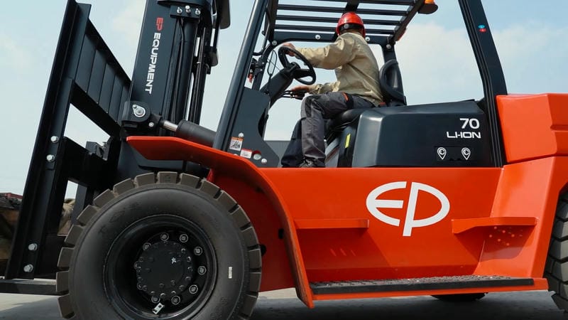 Xe nâng điện lithium 7 tấn hình 2