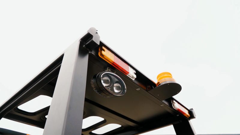 roughcut4 for pics.00 09 10 21.Still028