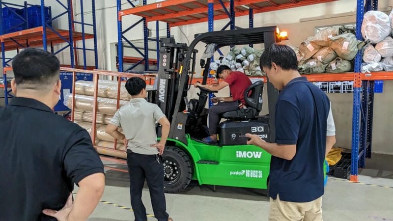 Xe nâng chuyên dụng