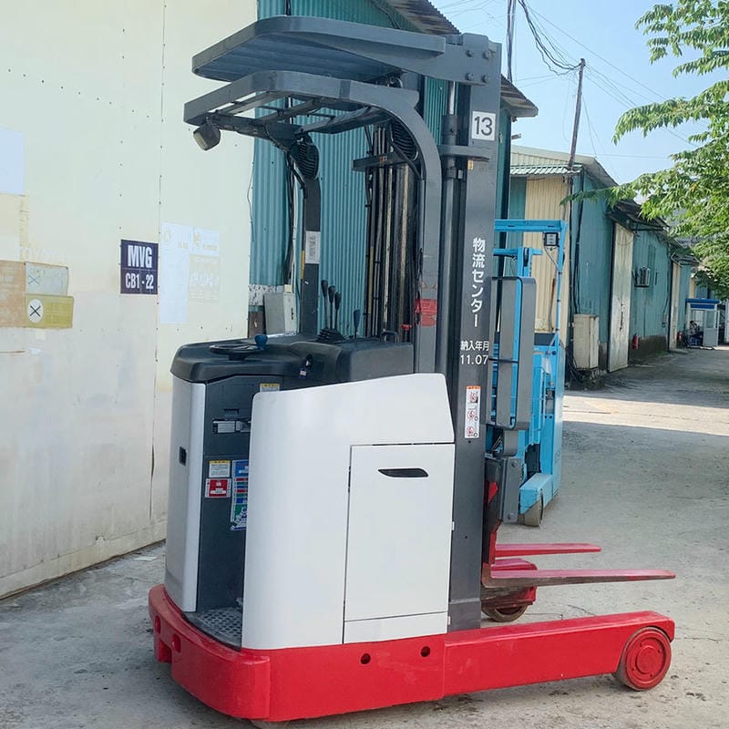 Xe nang dien Nichiyu 2