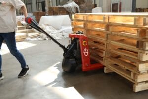 Xe nâng điện kéo tay 1