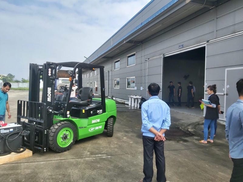 bán xe nâng tại Tuyên Quang 