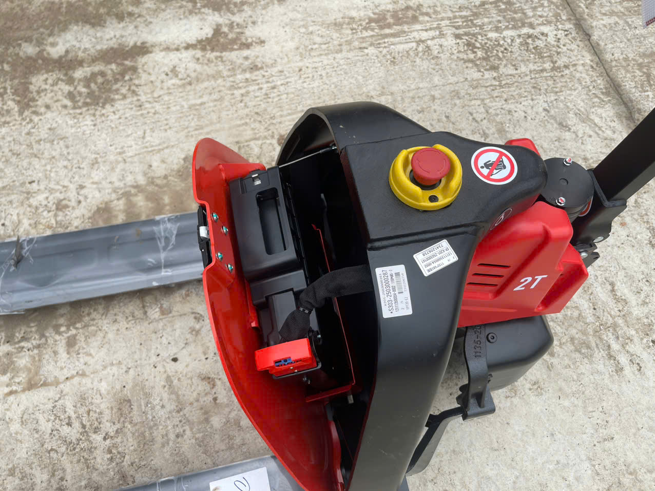 Xe nâng tay điện 2 tấn IMOW EP Model EPT20-EZ 5 Xe nâng tay điện EPT20-EZ hình 2