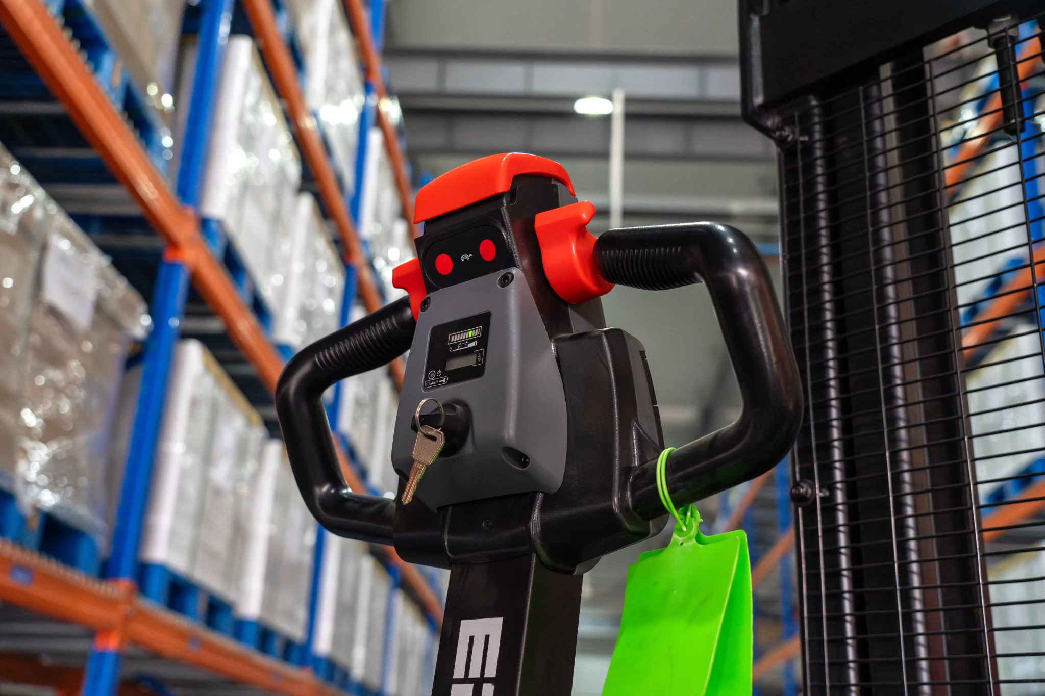 Xe nâng tay điện dắt lái 1.5 tấn Model DS3 thương hiệu IMOW 15 Đồng hồ xe nâng điện dắt lái 1.5 tấn DS3