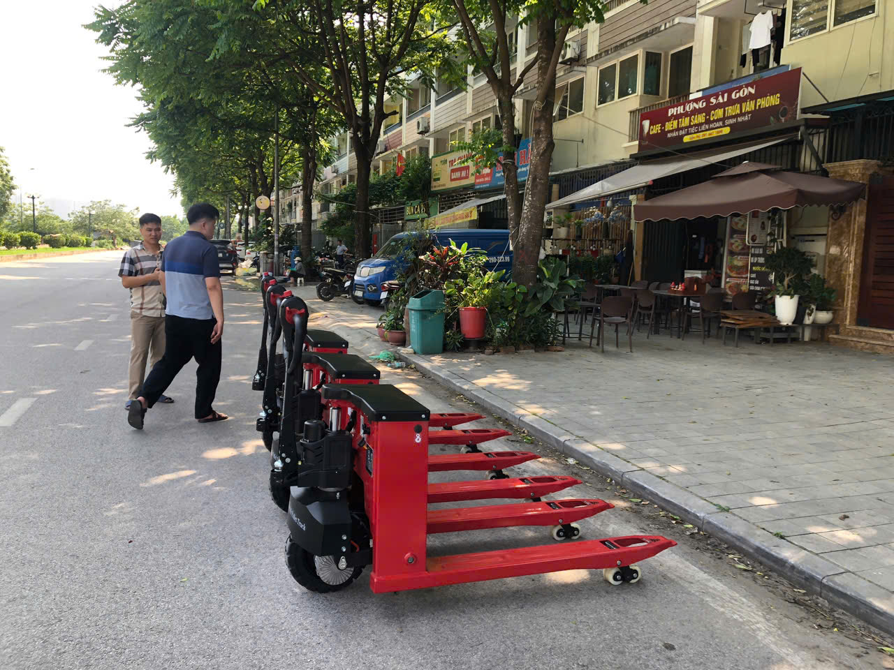 Xe nâng tay điện 3 tấn TYA30 bánh địa hình 11 Xe nâng tay điện 3 tấn TYA30 bánh địa hình