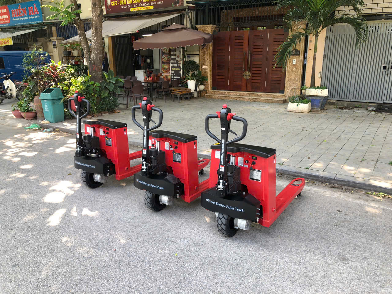 Xe nâng tay điện 3 tấn TYA30 bánh địa hình 1 Xe nâng tay điện 3 tấn TYA30 bánh địa hình