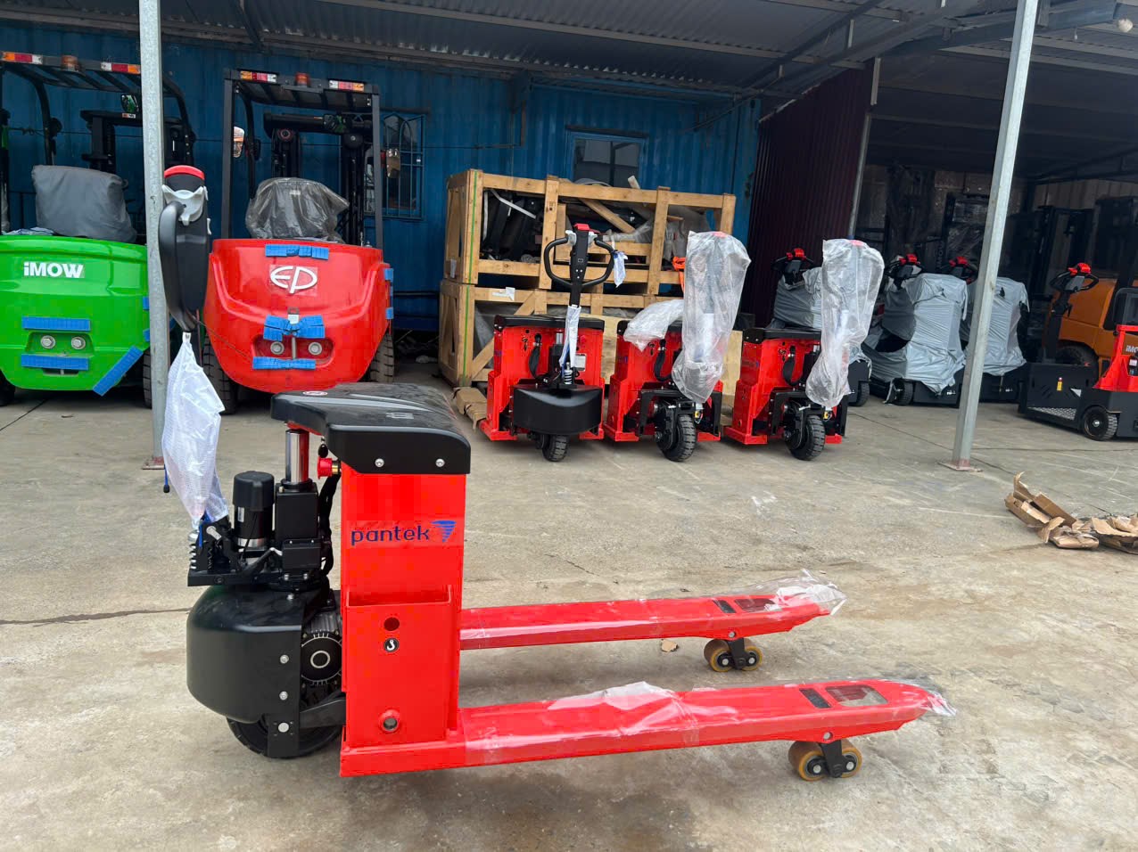 Xe nâng tay điện 3 tấn Model MN01 13 Xe Nâng Tay điện 3 Tấn Model Mn01